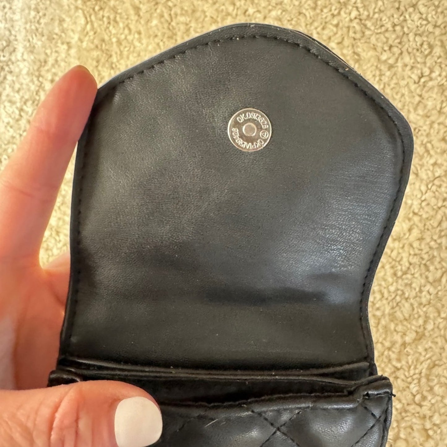 Badgley Mischka crossbody WITH DIAMOND QUILTING AND PEARLS