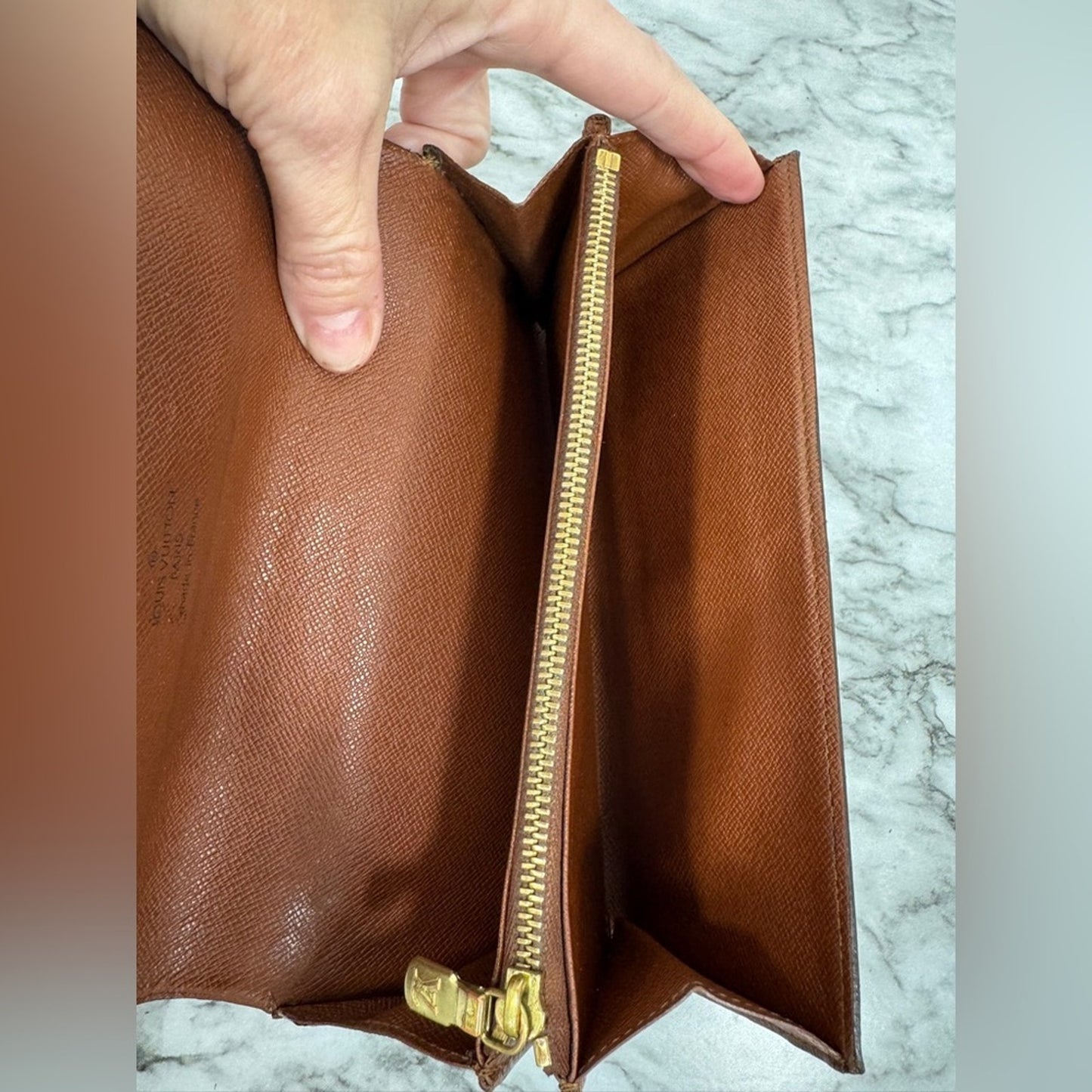 Louis Vuitton Sarah Long Wallet - LV Monogram Canvas with Dust Bag