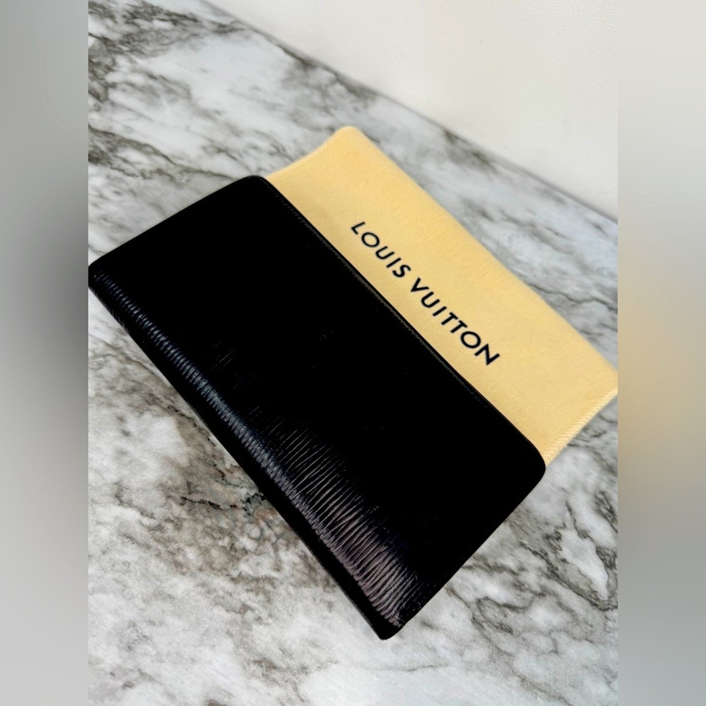Louis Vuitton Epi Brazza Black Men’s Long Wallet LV