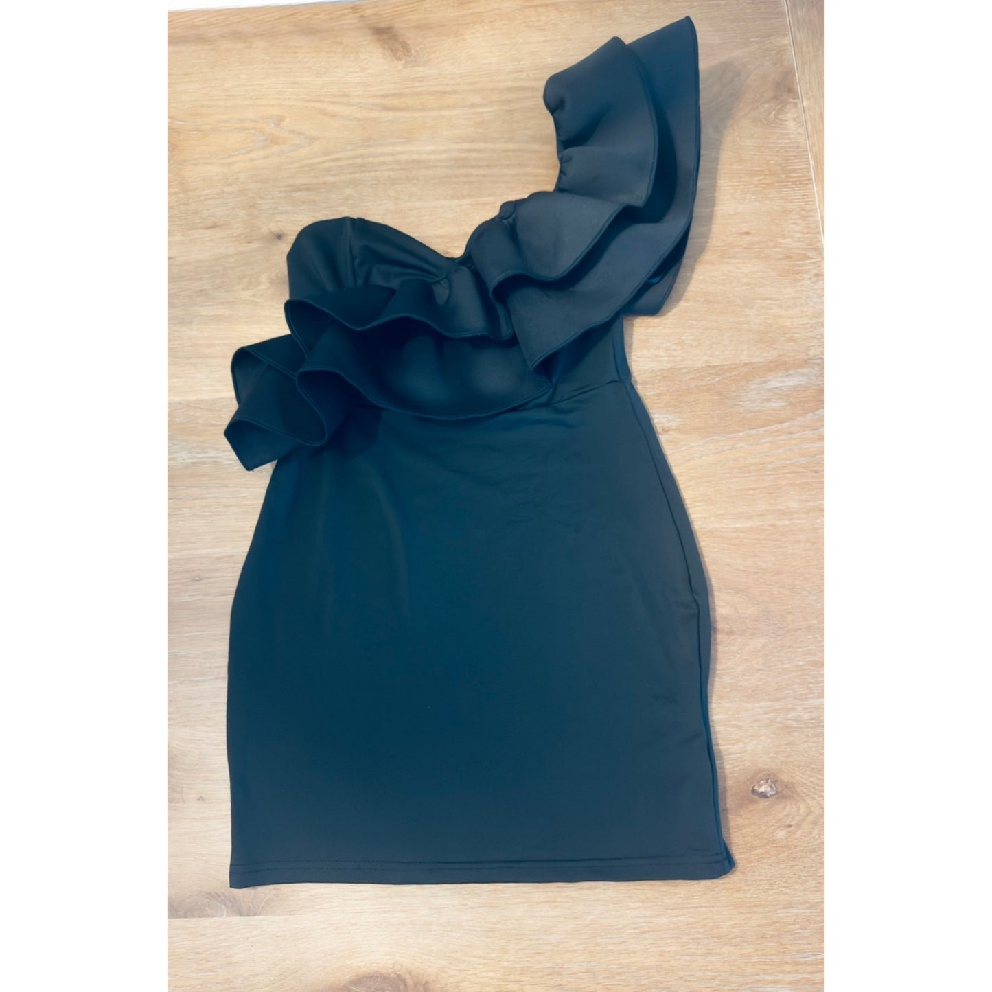 One Shoulder Black Bodycon Mini Dress – Ruffle Sleeve Medium NWT