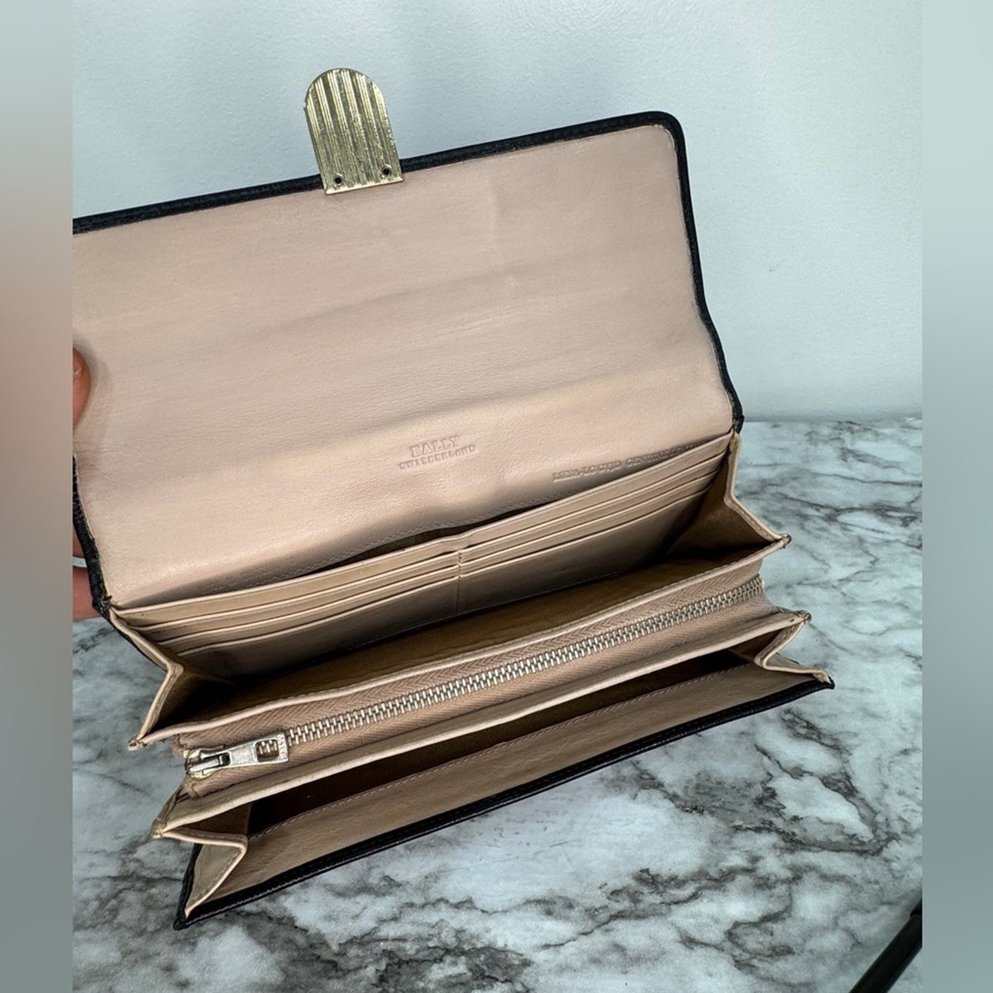 Bally Black Leather Leisa Long Wallet Gold Clasp Genuine Leather