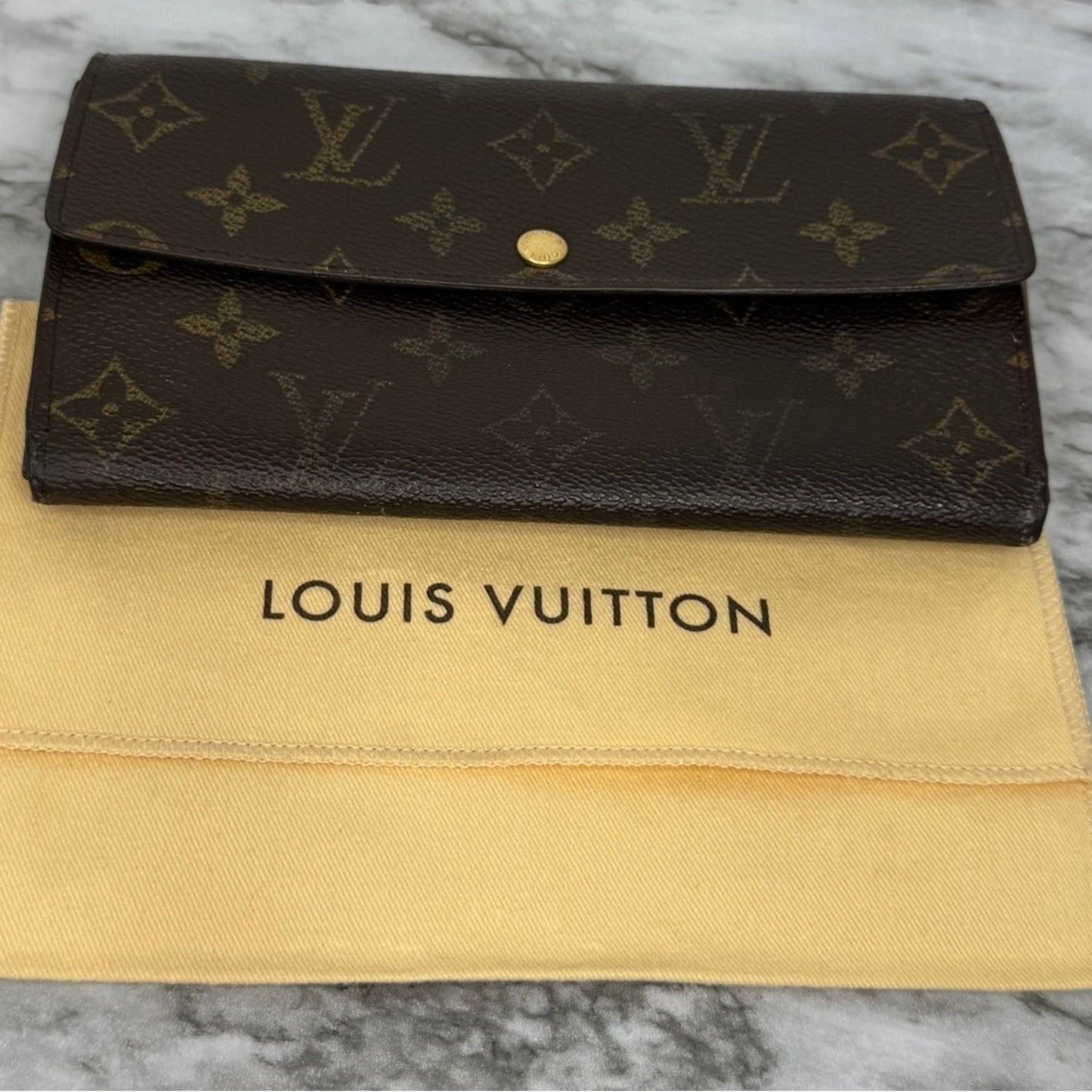 Louis Vuitton Sarah Long Wallet - LV Monogram Canvas with Dust Bag