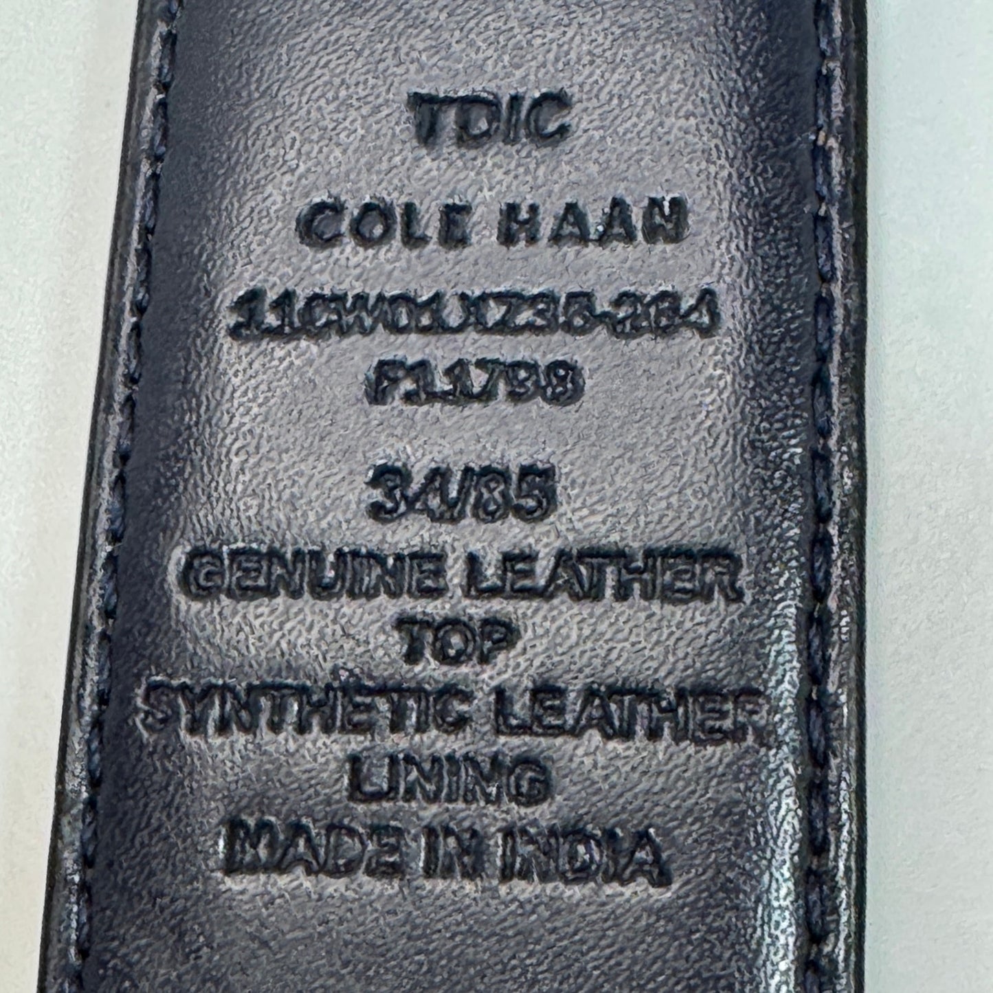 COLE HAAN Mens Reversible Feather Edge Belt Size 34