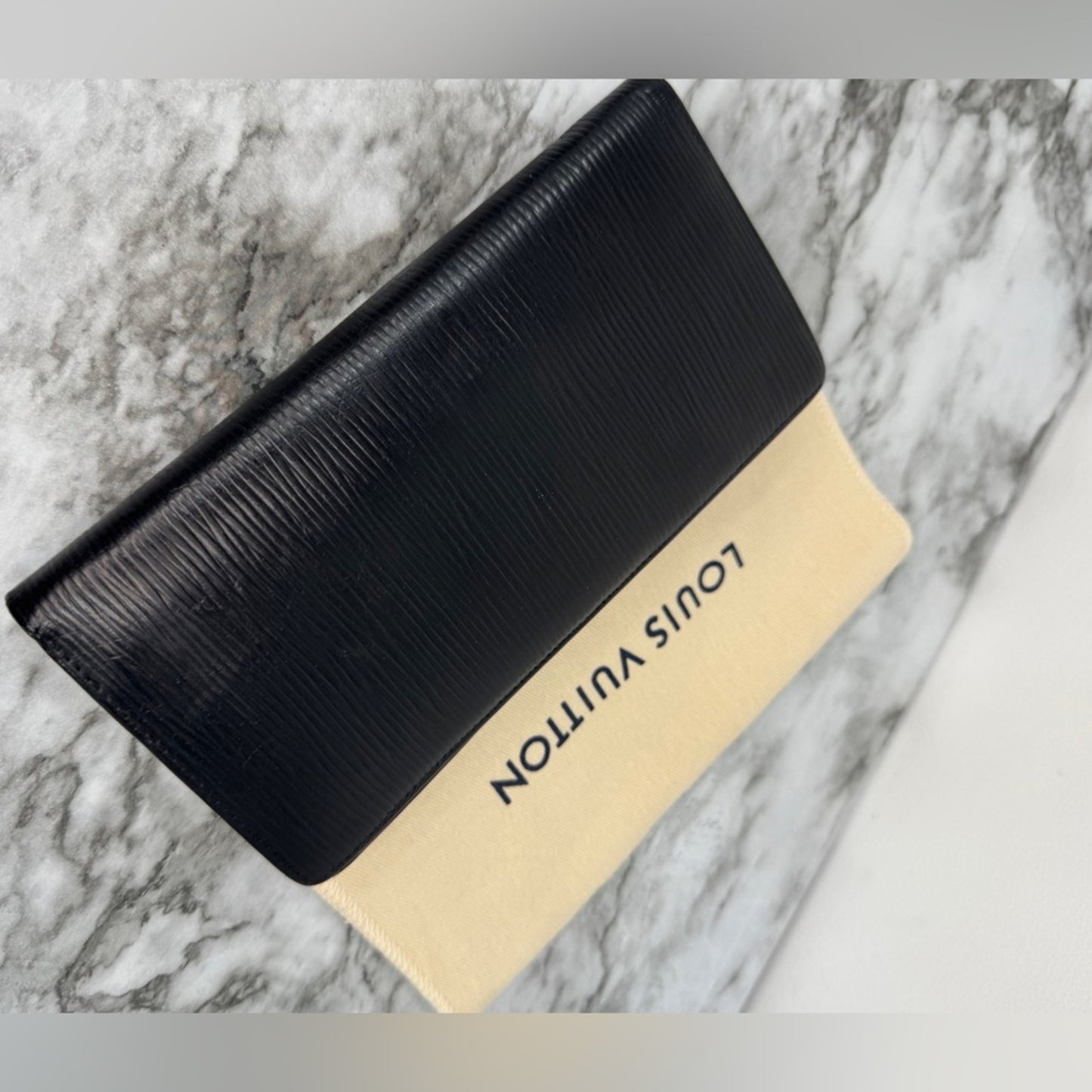 Louis Vuitton Epi Brazza Black Men’s Long Wallet LV
