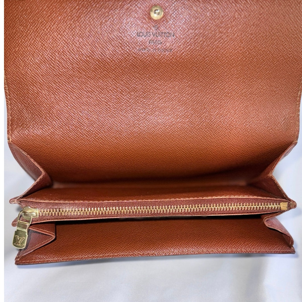 Louis Vuitton Monogram Sarah Wallet