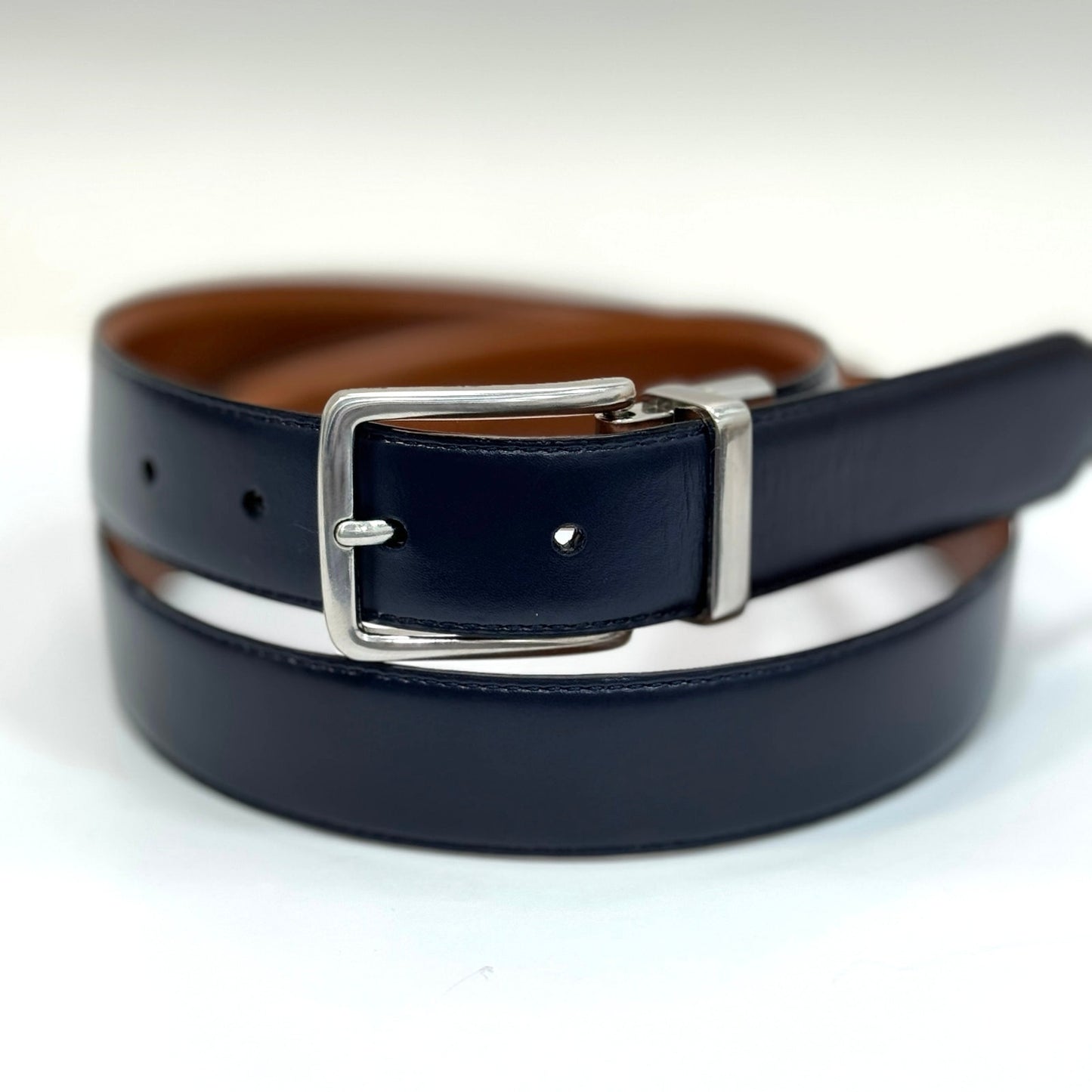 COLE HAAN Mens Reversible Feather Edge Belt Size 34