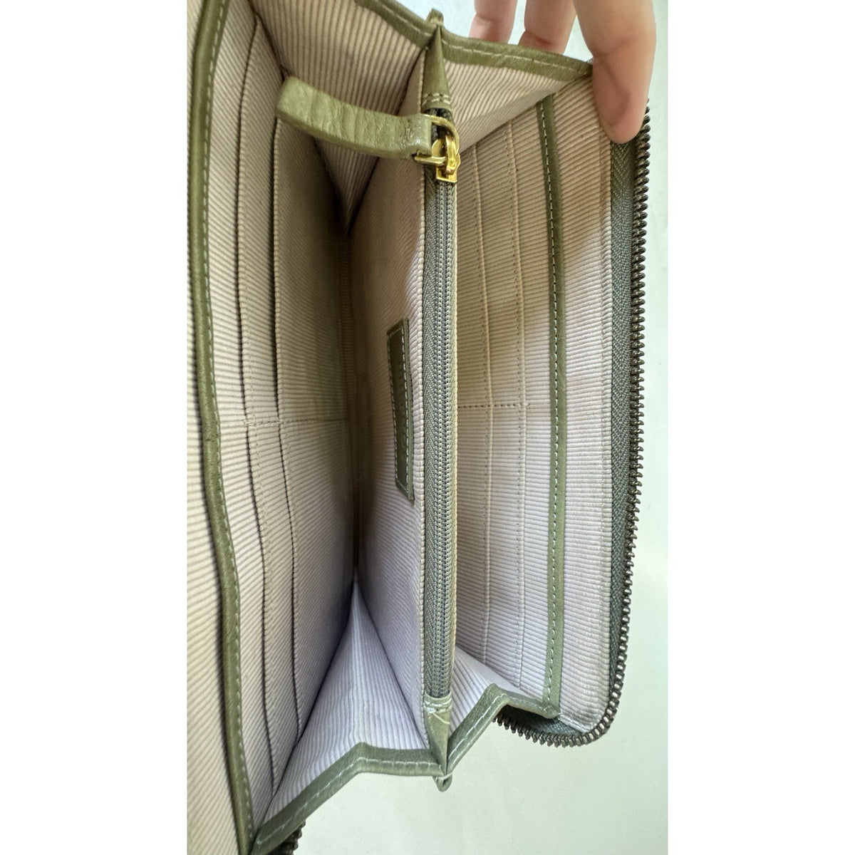 Margot New York Zip Around Leather Wallet Wristlet Olive Green