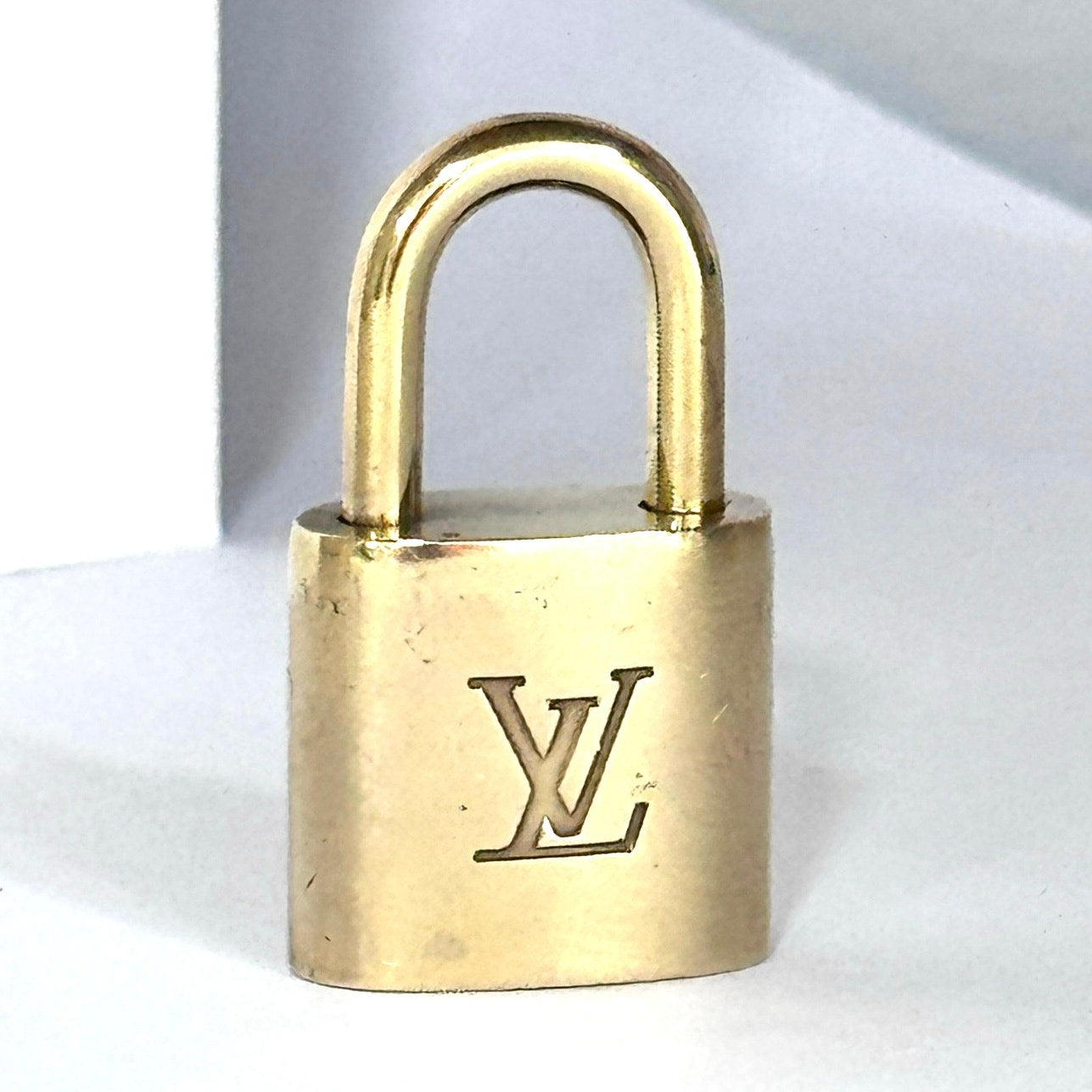 Louis Vuitton Gold Padlock & Key Set  LV Brass Lock 313