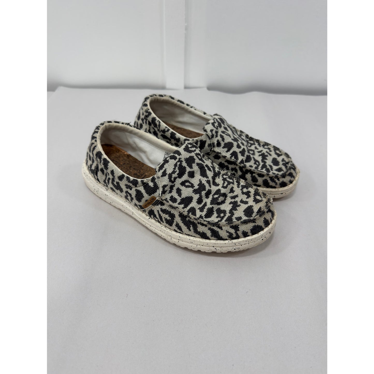 Hey Dude Misty Loafers Cheetah Gray Size 7