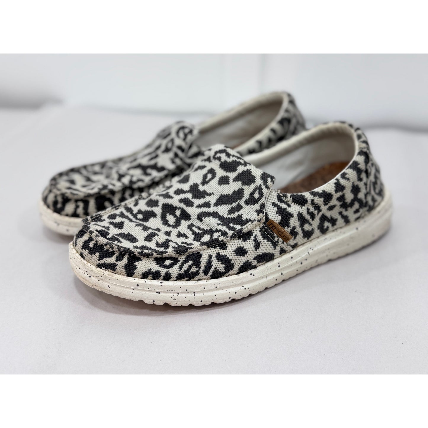 Hey Dude Misty Loafers Cheetah Gray Size 7