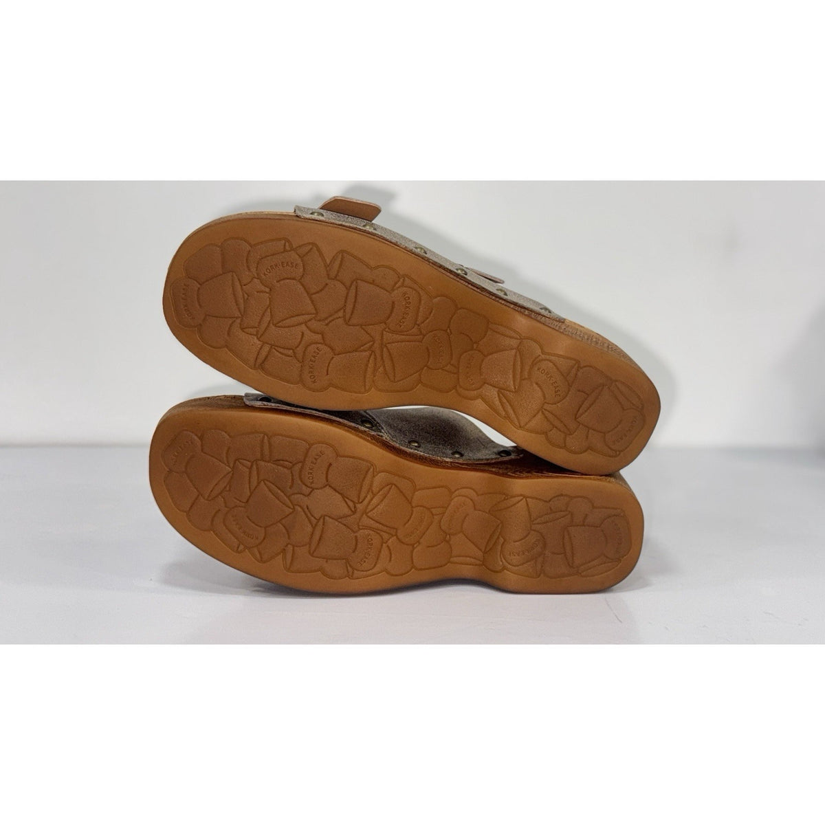 Kork Ease Saffron Slide Wedge Clog Sandals Metallic Gold Leather Strap 8 Studded