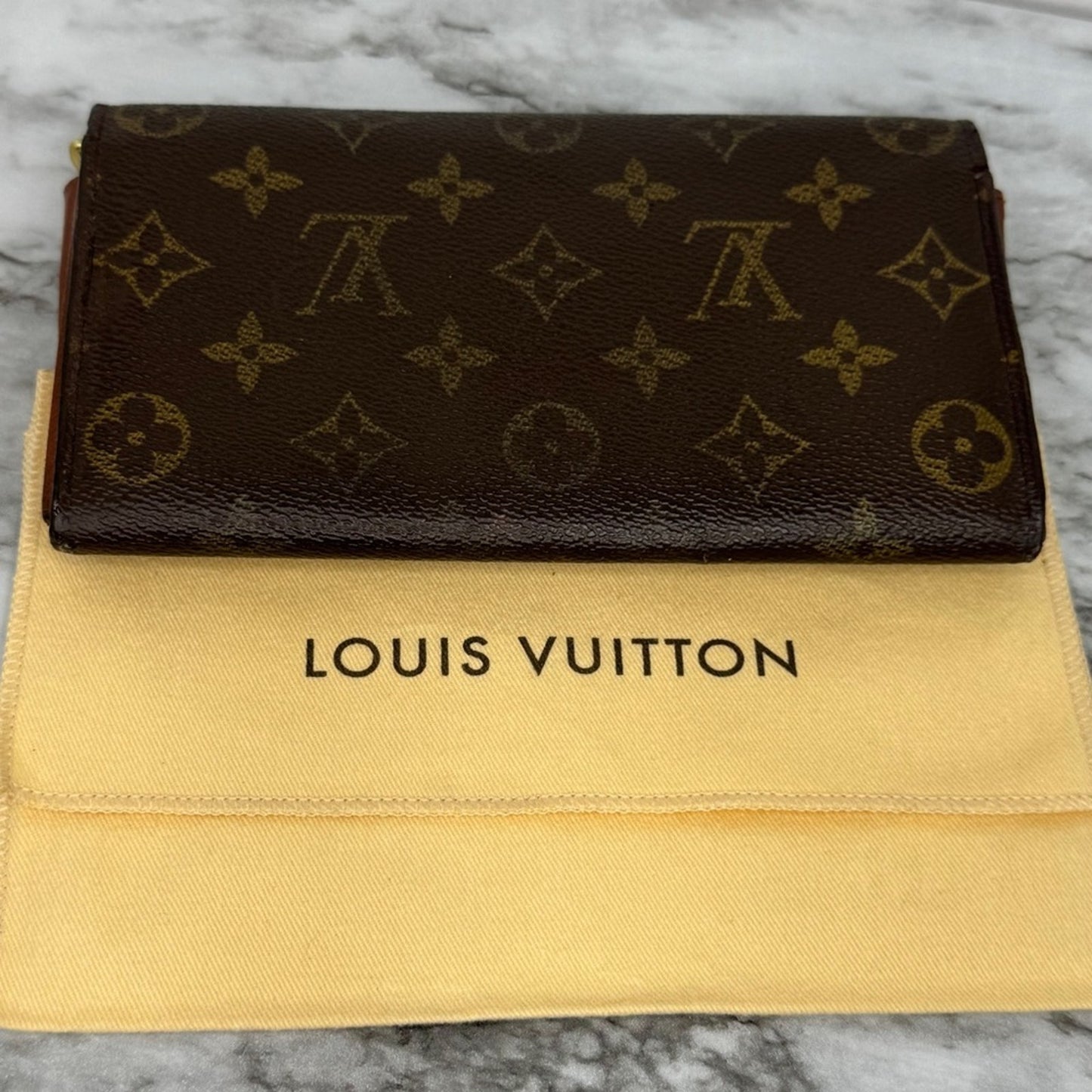 Louis Vuitton Sarah Long Wallet - LV Monogram Canvas with Dust Bag