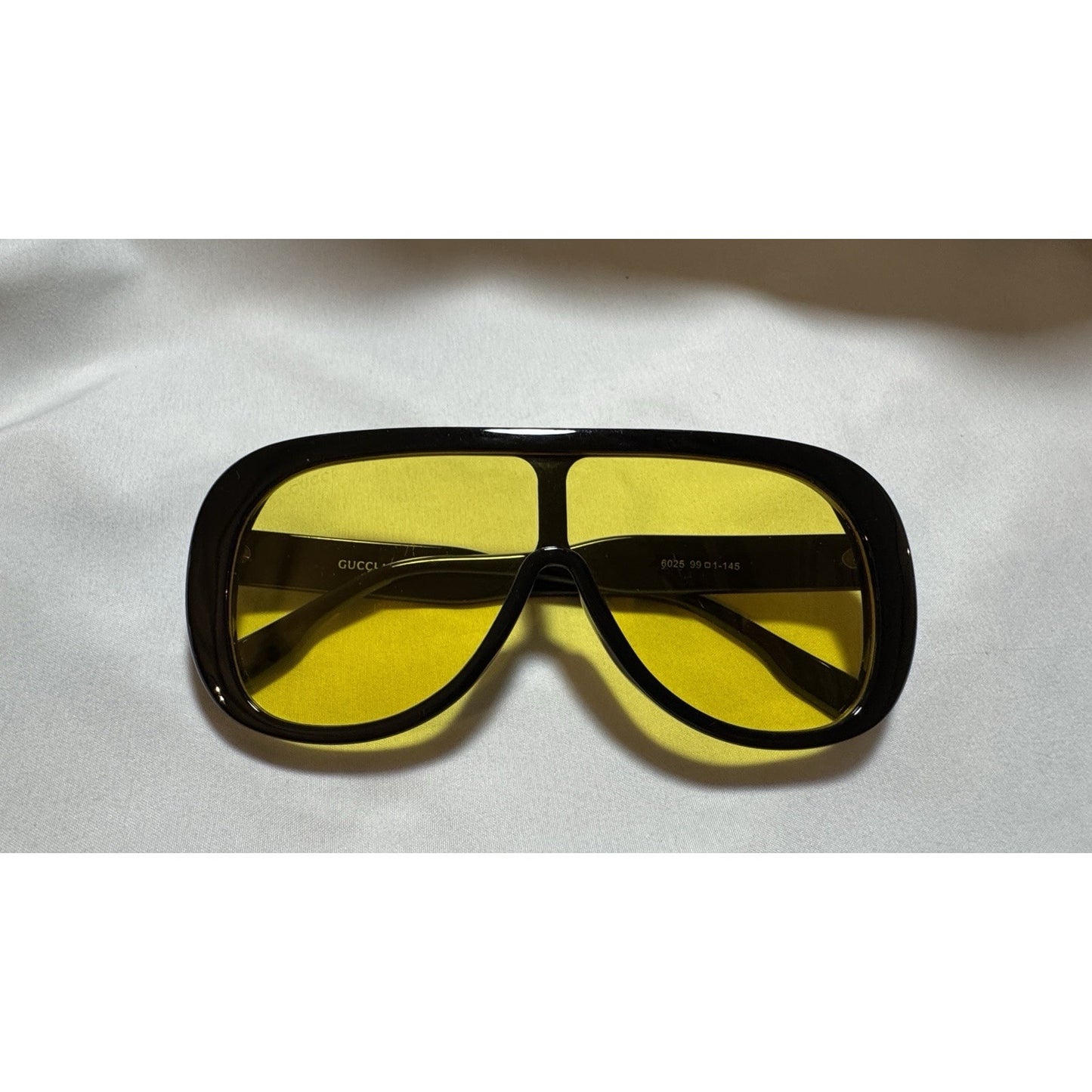 Gucci Sunglasses Black Oversized Shield Aviator Mask Yellow Lens Gold Logo 6025